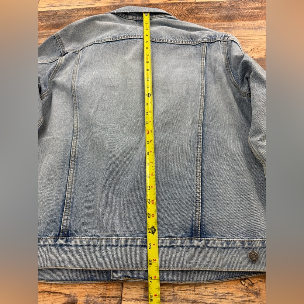 Old Navy Men's Faded Blue Denim Trucker Jacket, Intentional Distressing, Size XL - Picture 7 of 11
